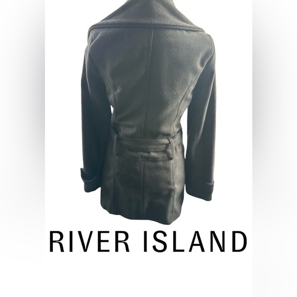 Coats & Jackets - Picture 3 of 6